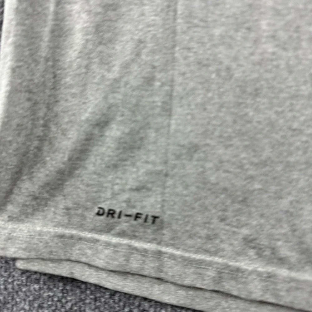 Vanderbilt Commodores Shirt Mens Small Gray NCAA Football Nike Dri-FIT Tee